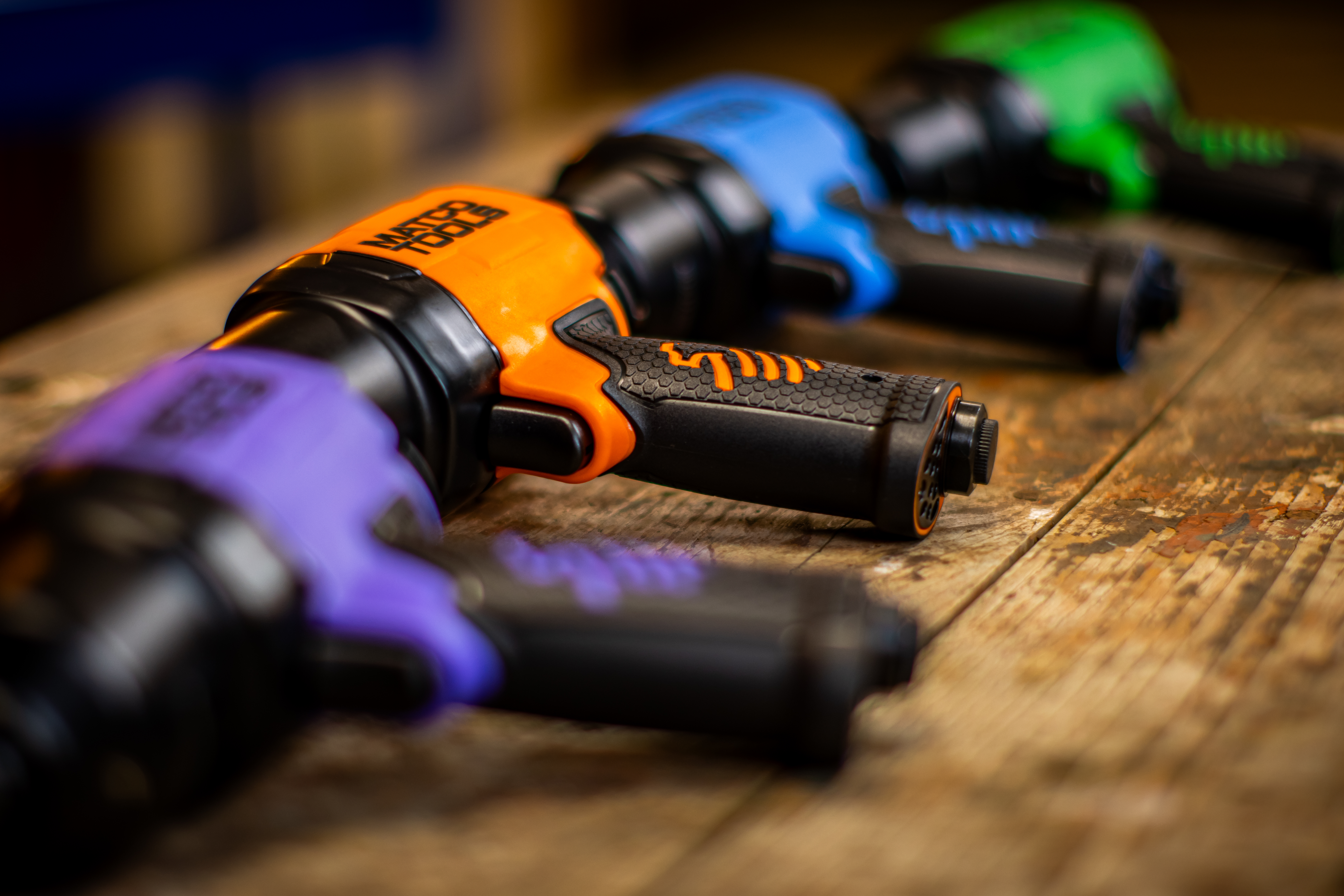 Master Tough Automotive Jobs Faster with the REX Air Impact Wrench